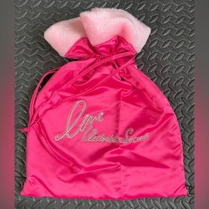 New in Package Victoria’s Secret "Santa Love" Large Pink Satin Bag